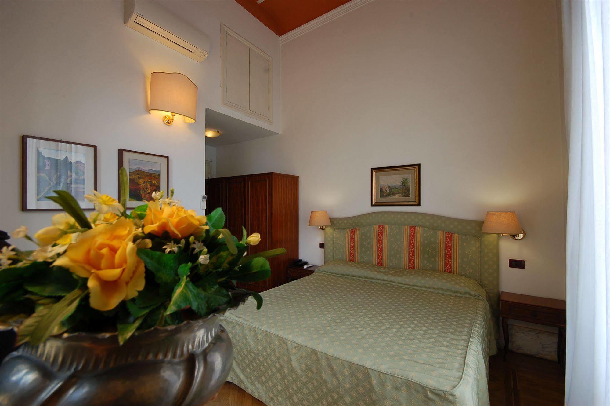 Hotel Ely Viareggio Exterior foto